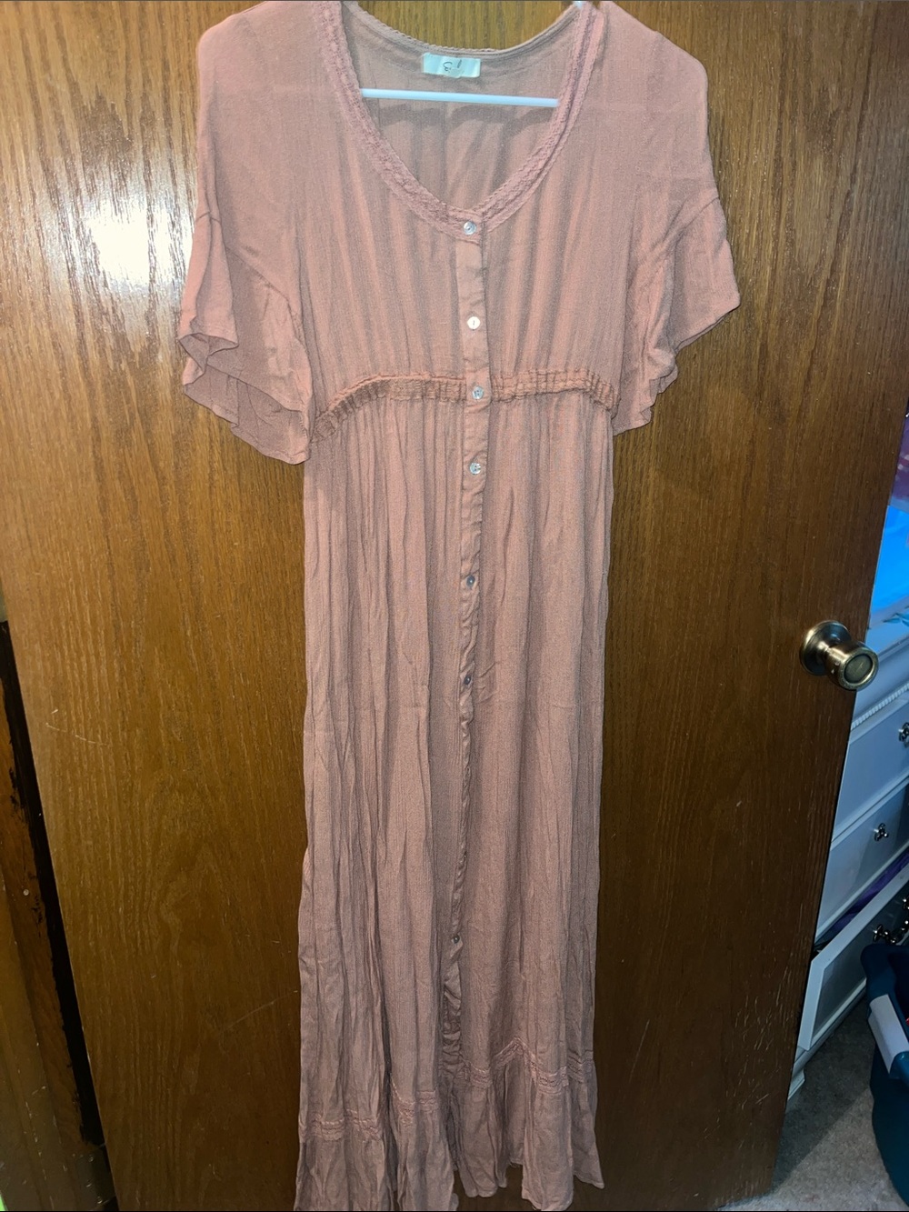 easel Peach Button-Front Maxi Dress with Flutter Sleeves